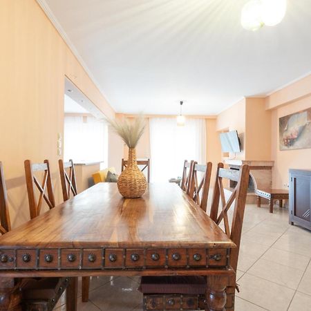 Luxury And Spacious Apt For 6 Guests Athén Kültér fotó