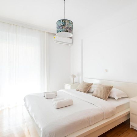 Luxury And Spacious Apt For 6 Guests Athén Kültér fotó