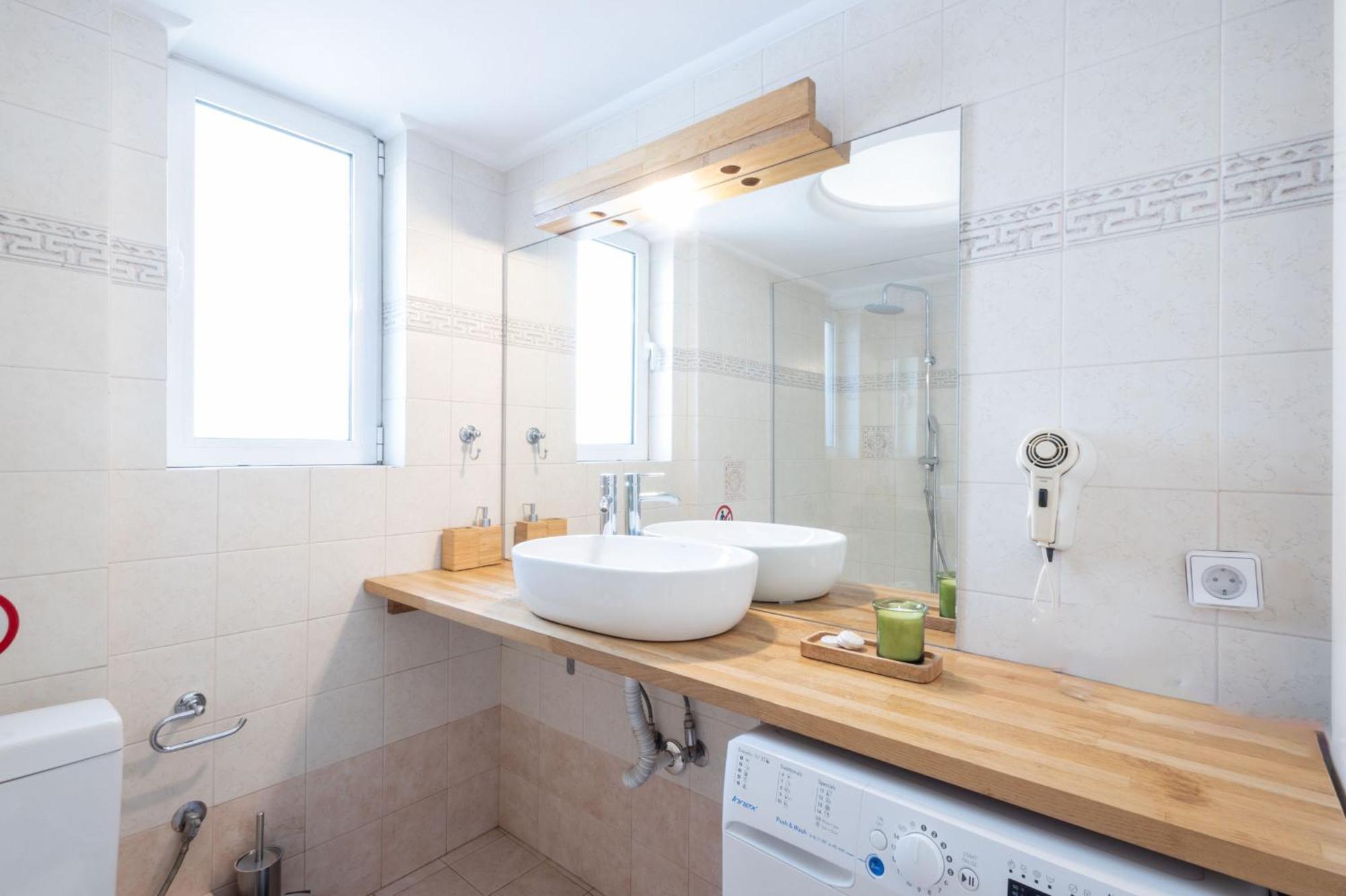 Luxury And Spacious Apt For 6 Guests Athén Kültér fotó