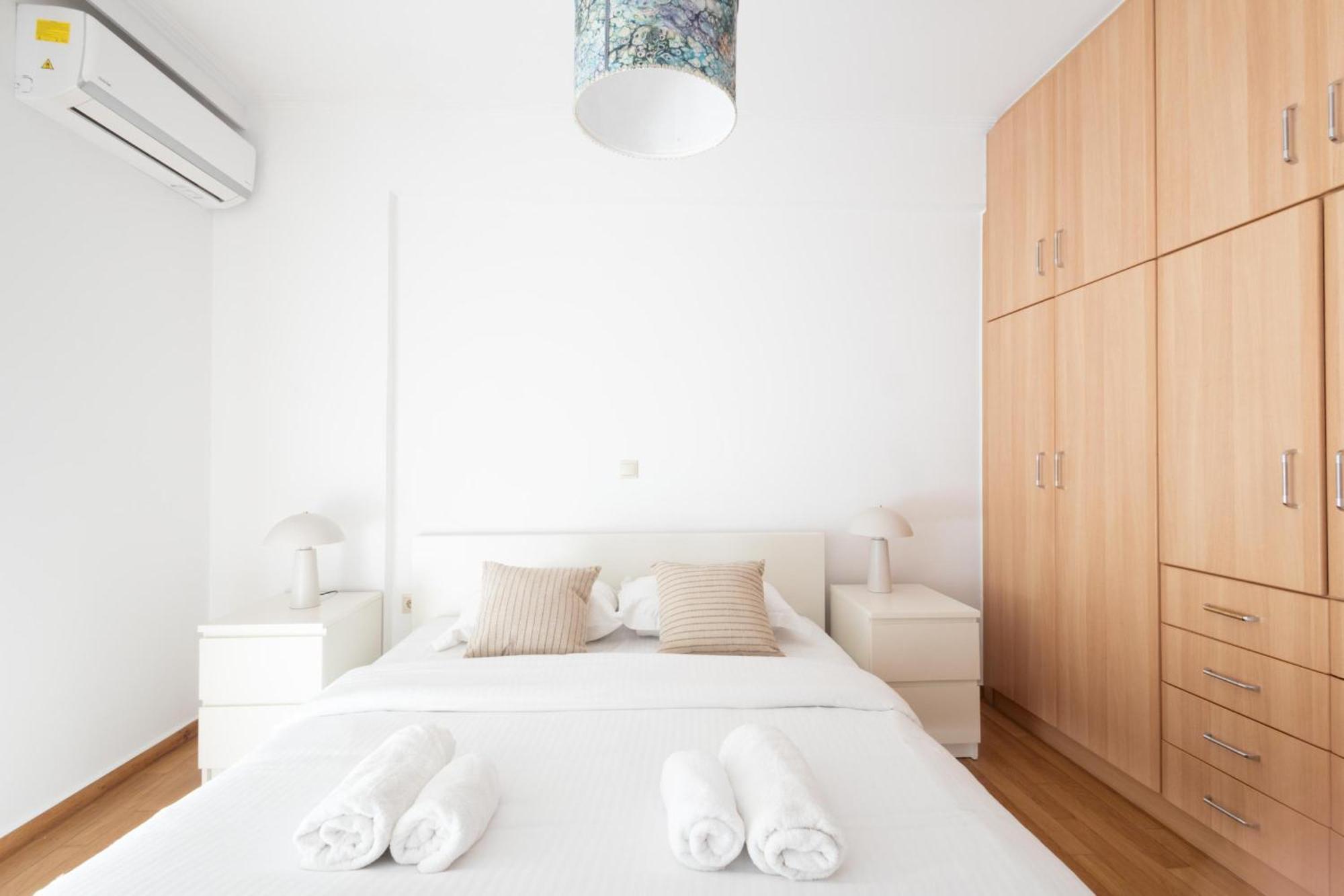 Luxury And Spacious Apt For 6 Guests Athén Kültér fotó