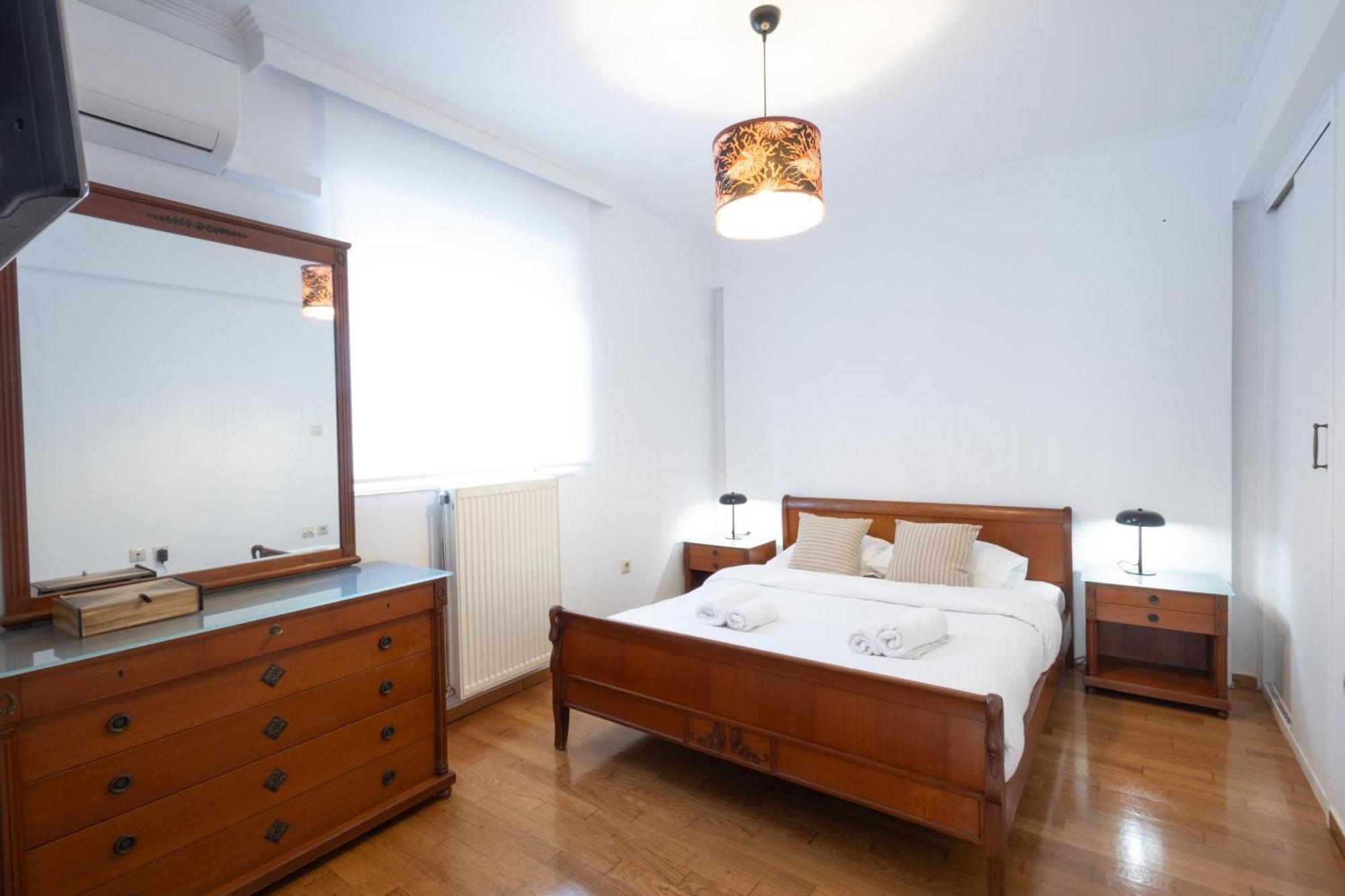 Luxury And Spacious Apt For 6 Guests Athén Kültér fotó